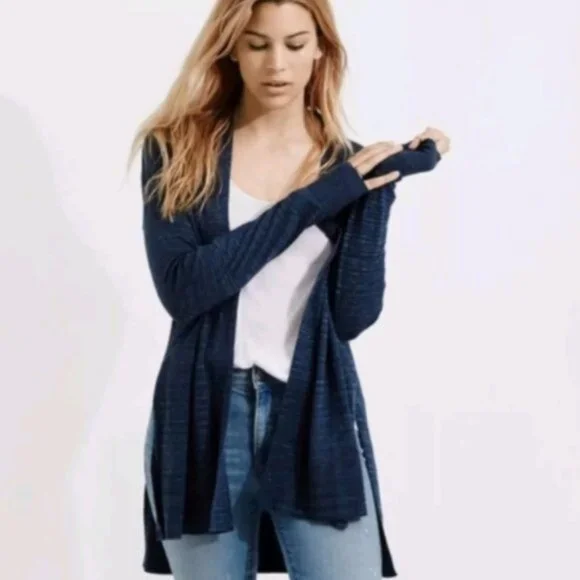 LOU & Grey Purple Cardigan Size Small - Picture 3 of 12